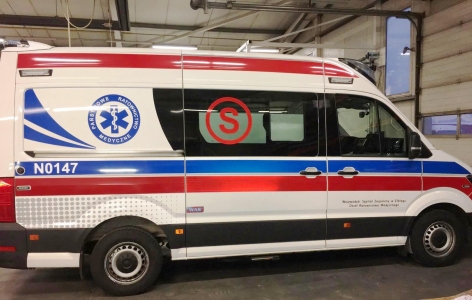 Nowy ambulans i krzesełka kardiologiczne